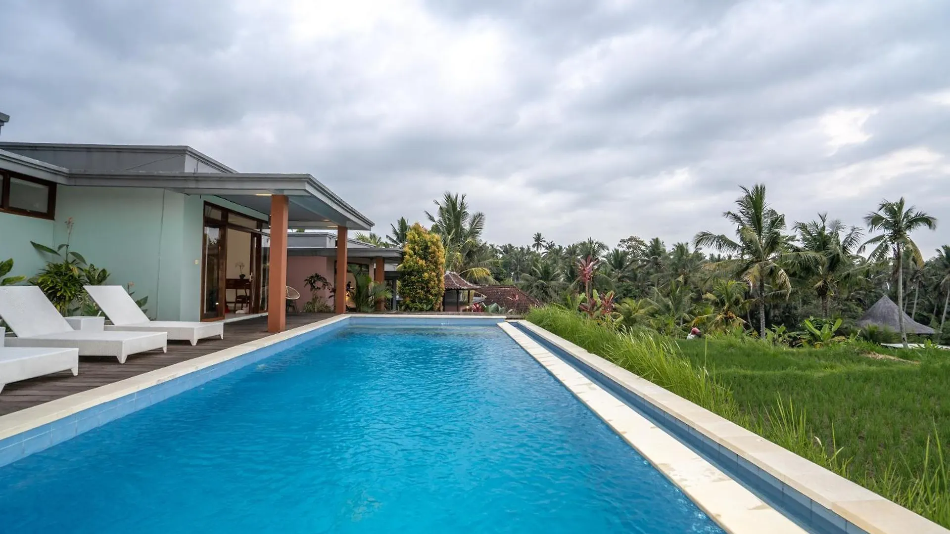 Hotel New Villa Nirmala Ubud